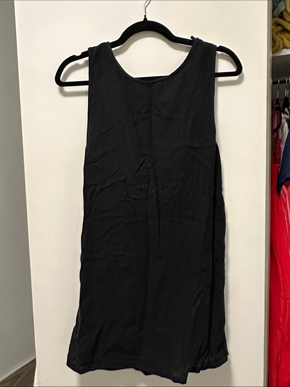 Black Sleeveless Women's Top